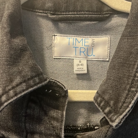 Jean jacket - Picture 2 of 3